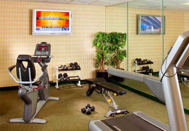 Courtyard By Marriott Memphis Airport Hotel Екстериор снимка