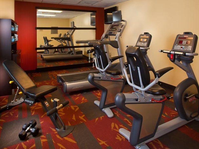 Courtyard By Marriott Memphis Airport Hotel Екстериор снимка